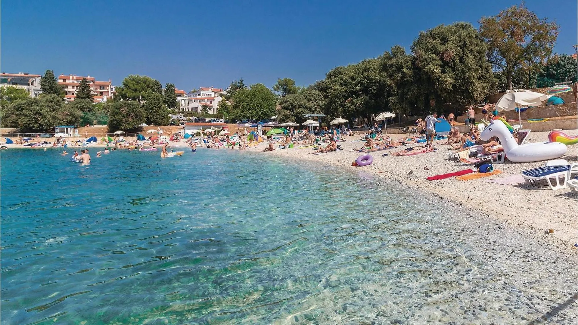 Lovely Apartment In Pula With Kitchen Kroatien